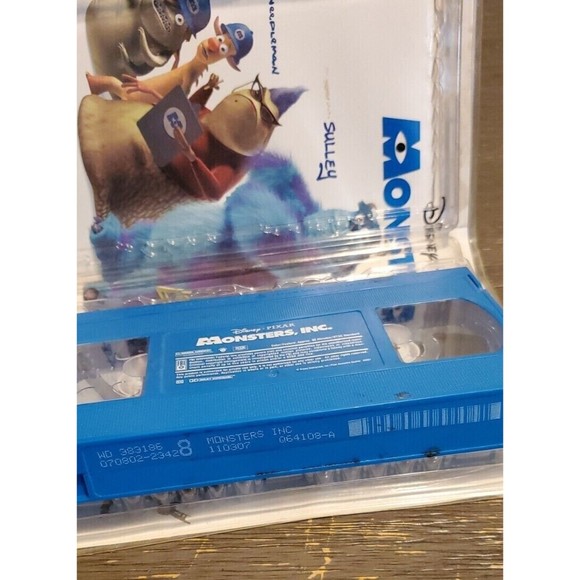 Blue VHS Disney/Pixar Monsters INC - Picture 5 of 5